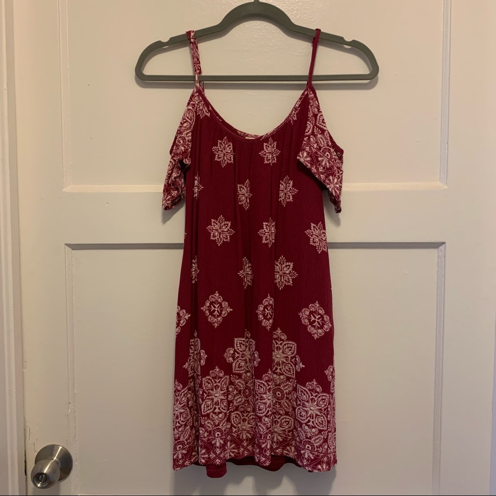 Mossimo Maroon/White Cold Shoulder Mini Dress | S